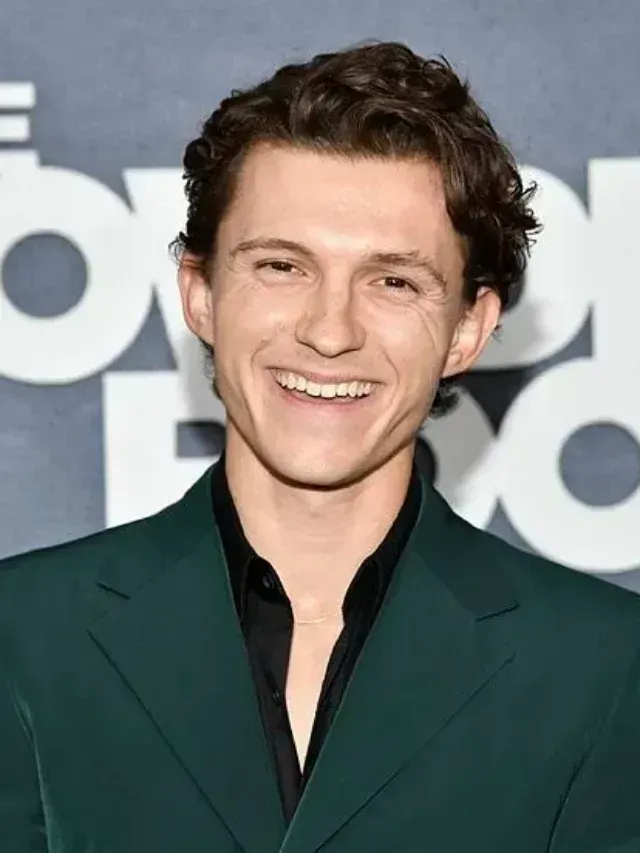 cropped-Tom-Holland-6 (1)